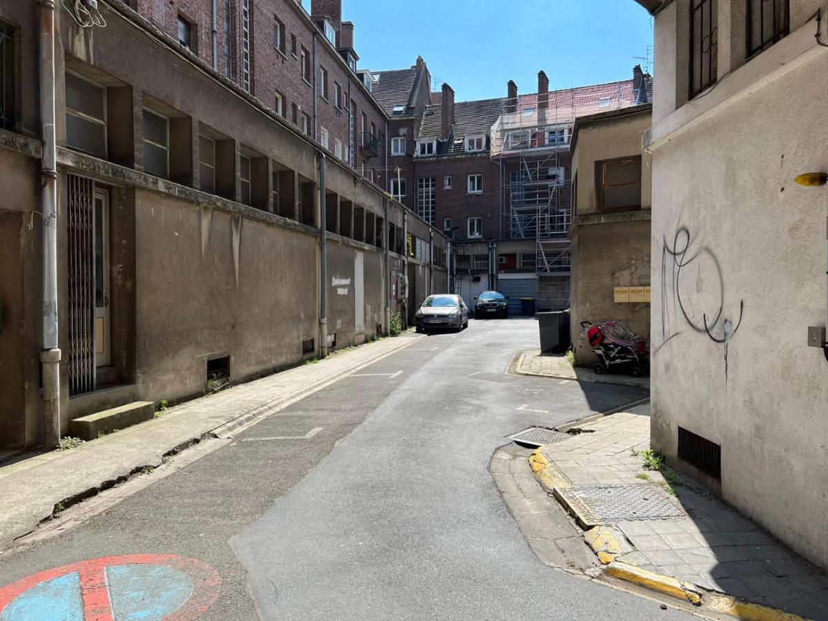 B Boston, 25m2, Centre, Balcon Appartement Valenciennes
